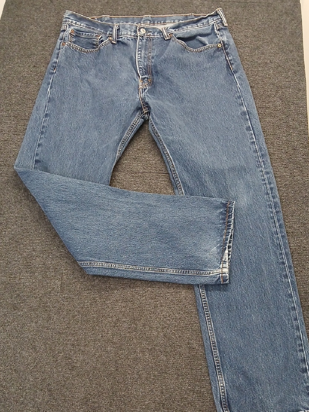 Classic LEVI'S 505 Straight Leg Men's SZ W38/L34 Blue Denim Jeans